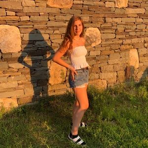 Meet your Posher, Lucy